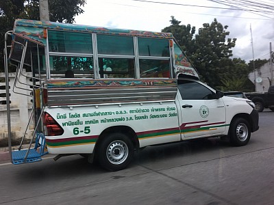 รถสาย6 ผ่านคลินิกนะครับ สายนี้สิ้นสุดที่โลตัสอยุธยา